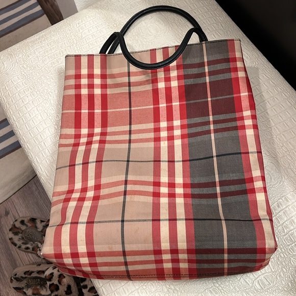 Burberry Red House Check Tote - Picture 8 of 11